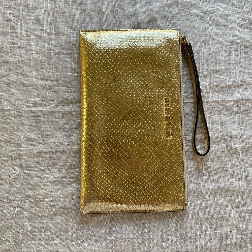Michael Kors Gold Snakeskin zipper clutch bag - Picture 2 of 5